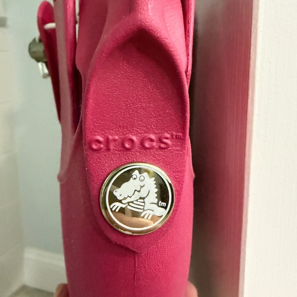 CROCS Fuchsia Shoulder Bag - Picture 4 of 6